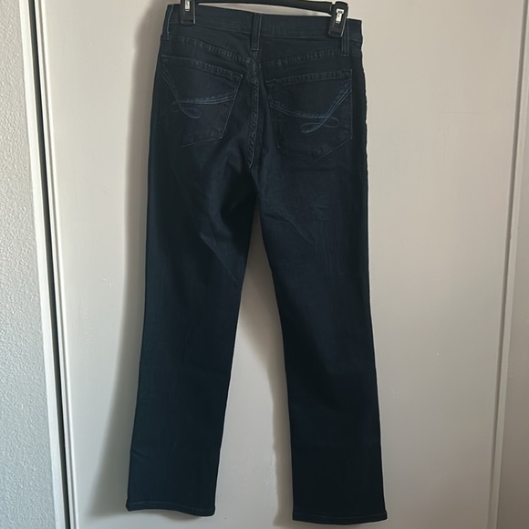 Not Your Daughter’s Jeans Marilyn 5-Pocket Straight Leg Dark Wash Denim Jean - Picture 4 of 10